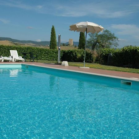 Spacious Farmhouse In Pienza With Swimming Pool Apartment Contignano Bagian luar foto
