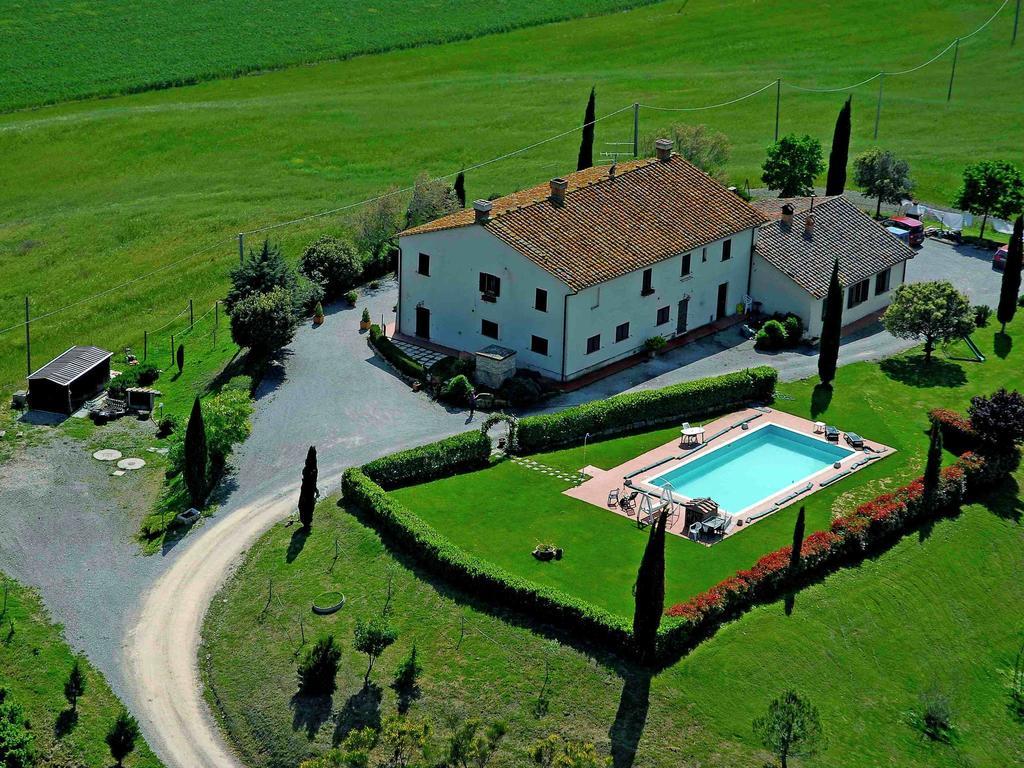 Spacious Farmhouse In Pienza With Swimming Pool Apartment Contignano Bagian luar foto