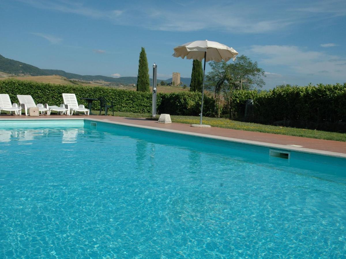 Spacious Farmhouse In Pienza With Swimming Pool Apartment Contignano Bagian luar foto